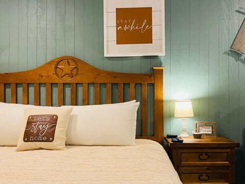 Deluxe Big Texan Multi Suite Apartment in Amarillo