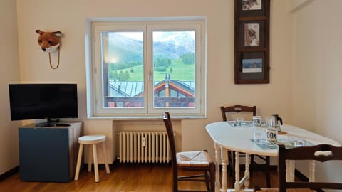 Hostdomus - Fox Suite Apartment in Sestriere