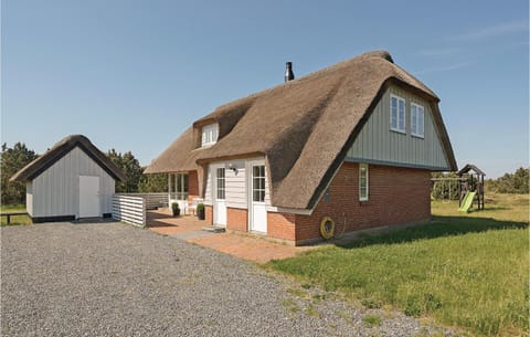 Nice Home In Blvand With Wifi House in Blåvand