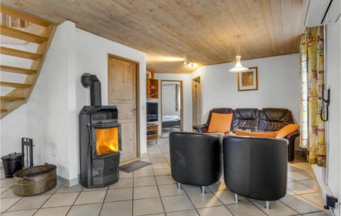 Stunning Home In Blvand With 6 Bedrooms, Sauna And Indoor Swimming Pool Casa in Blåvand