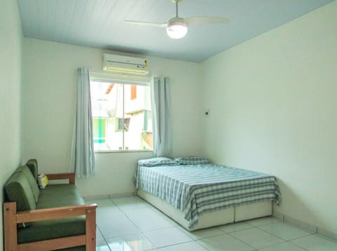 Casa com WiFi a 230m da Praia de Garatucaia-RJ House in Angra dos Reis