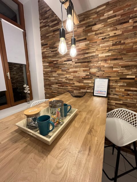 Coffee/tea facilities, Dining area