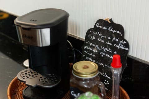 Coffee/tea facilities, Kitchen or kitchenette