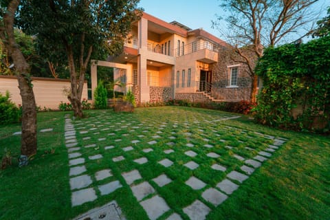 SaffronStays Forest Trails, Pawna - pool villa with forest views Villa in Aamby Valley City