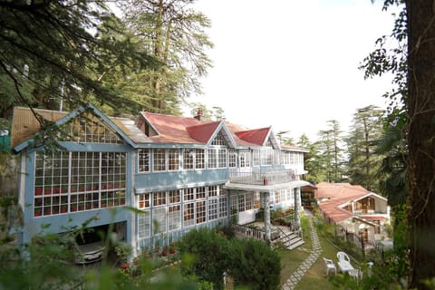 The Edgeworth Bed and Breakfast in Shimla