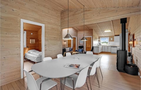 Amazing Home In Hvide Sande With 6 Bedrooms, Sauna And Indoor Swimming Pool House in Hvide Sande