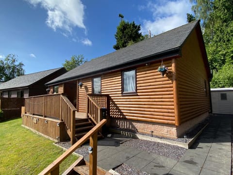 Blairgowrie Luxury 3 Bed Lodge with Hot Tub House in Scotland