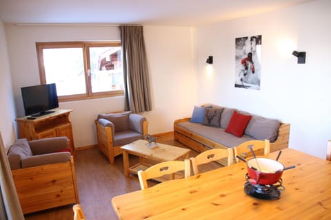 Pracondu RENOVE OUTDOOR & FUN Appartement 8 personnes Appartamento in Nendaz