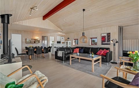 Awesome Home In Ringkbing With 3 Bedrooms, Sauna And Wifi House in Søndervig