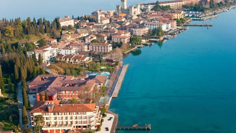 Neighbourhood, Bird's eye view, City view, Street view