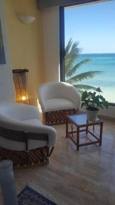 Living room, Sea view