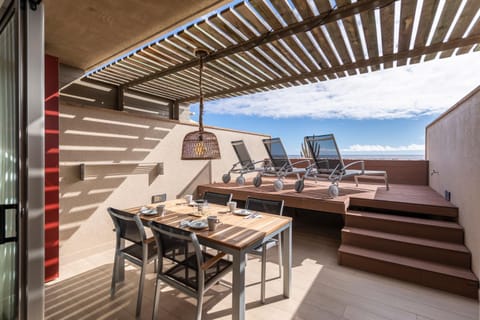 Balcony/Terrace, Dining area, sunbed