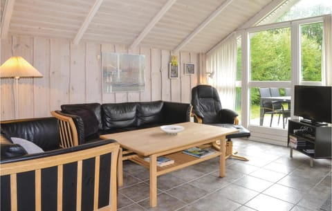 Pet Friendly Home In Oksbl With Wifi Casa in Oksbøl