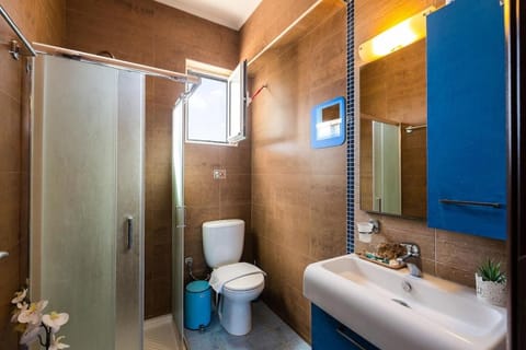 Sun & Blue Βeach Apartment Apartment in Panormos in Rethymno