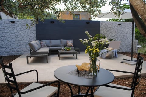 Balcony/Terrace, Balcony/Terrace, Garden view