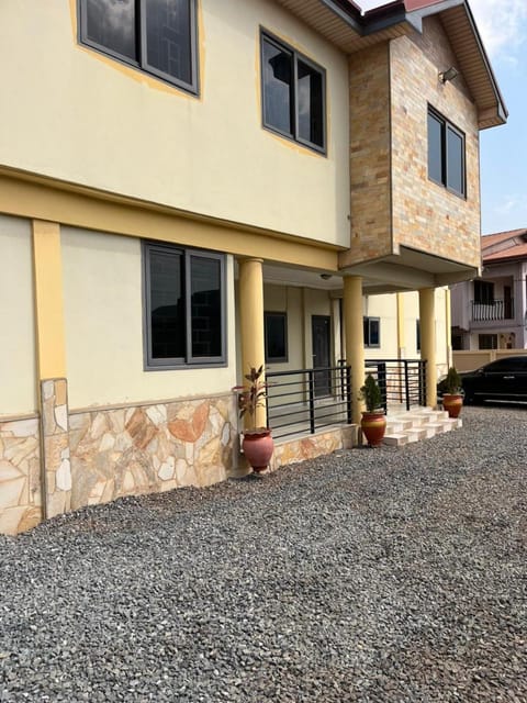 SUCCESS ROOM Ensuit - East Legon, Adjiringanor Vacation rental in Accra