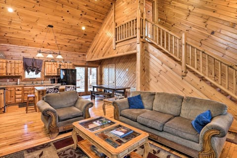 Bryson City Cabin with Private Hot Tub and Game Room House in Swain County