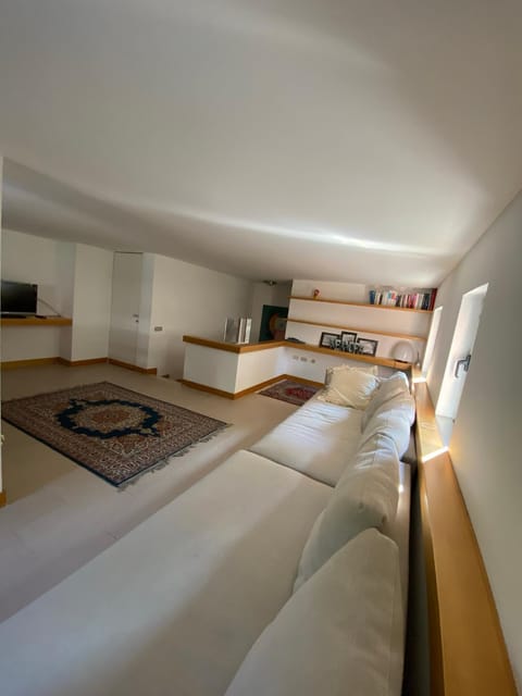 LegnHouse - 3 camere e giardino vicini a Milano, Fiera e IULM Appartement in Legnano