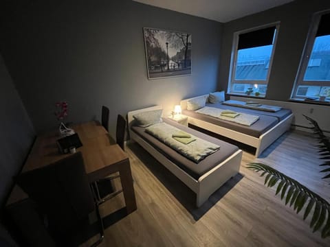 Bed, Photo of the whole room, Seating area, Bedroom