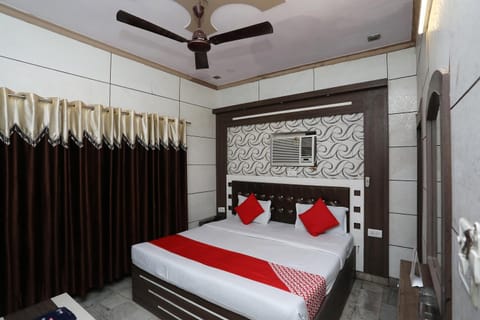 OYO Hotel Vanshika Hotel in Agra
