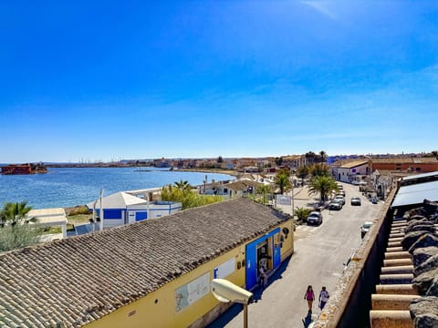 Day, View (from property/room), City view, Sea view