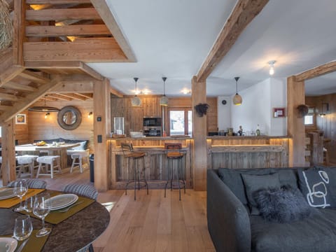 Chalet Chic Rénové à Proximité des Pistes – 5 Chambres pour 11 Personnes - FR-1-569-36 Chalet in Combloux