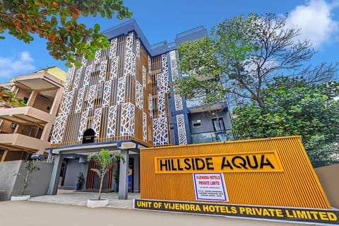 Townhouse OAK Hillside Aqua Hotel in Bhubaneswar