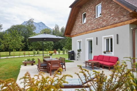 Seechalet Traunsee Villa in Altmünster