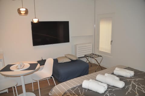 TV and multimedia, Bedroom