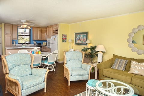 Smuggler's Cove Apartment in Atlantic Beach