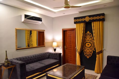 Imperial Suites Apartment hotel in Lahore