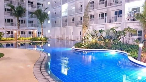 SHELL RESIDENCE c4 shortwalk Mall of Asia near airport Apartment in Pasay