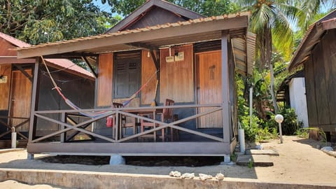 Patio, Facade/entrance, Beach