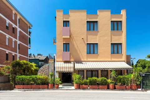 Facade/entrance, Beach, Beach, Sea view