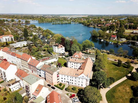 Property building, Neighbourhood, Natural landscape, Bird's eye view, City view, Lake view, River view