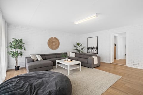 The Arches ~ Style, location and spacious living! Casa in McLaren Vale