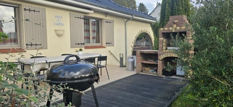 Patio, BBQ facilities, BBQ facilities