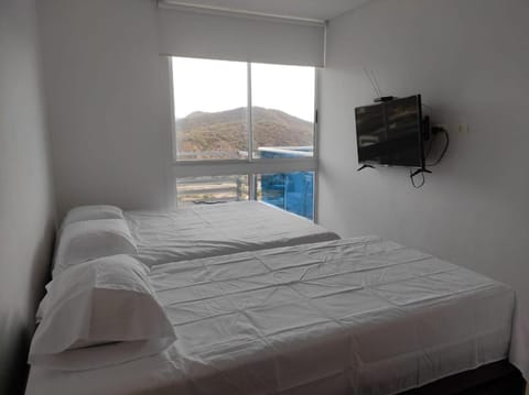 Bed, Photo of the whole room, Bedroom, Mountain view