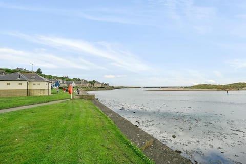 Modern seaside apartment ,Lossiemouth, Moray Condominio in Lossiemouth