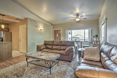 Pet-Friendly Prescott Townhome with Fireplace! House in Prescott