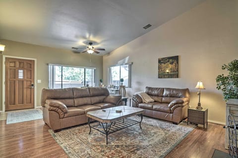 Pet-Friendly Prescott Townhome with Fireplace! House in Prescott