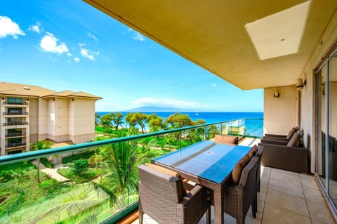K B M Resorts- HKH-504 Luxury 3Bd villa, ocean view, sleeps 10, close to beach and pool Apartamento in Kaanapali