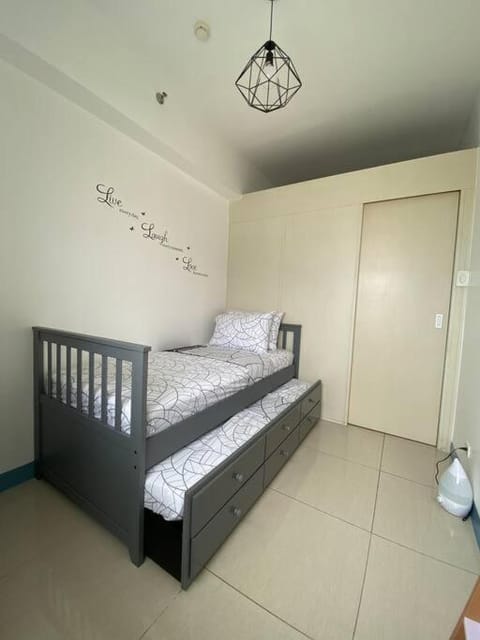 Cozy 2 Bedroom Apartment At 1231 South Residences Apartment in Las Pinas