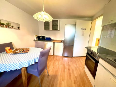 Monteur Stübchen mit 2 Einzelzimmer Küche und Bad Salzgitter Thiede Apartment in Wolfenbüttel