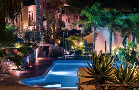 Property building, Night, Garden, Garden view, Pool view, Swimming pool