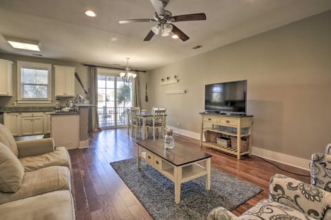 N Myrtle Beach Townhome with Upscale Amenities Maison in Briarcliffe Acres
