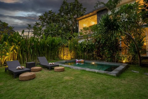 Garden, Swimming pool