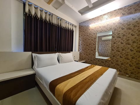 Hotel Nova Sun Hotel in Ahmedabad