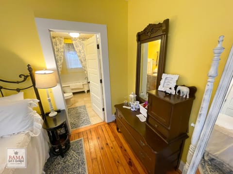 Bama Bed and Breakfast - Capstone Suite Hôtel in Northport
