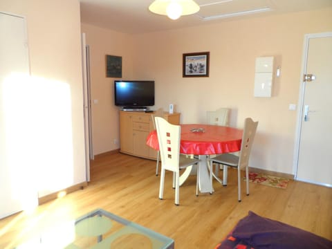 Appartement 2P à Cabourg, 4 personnes, proche Thalasso, balcon ouest, animaux acceptés - FR-1-487-284 Apartment in Cabourg